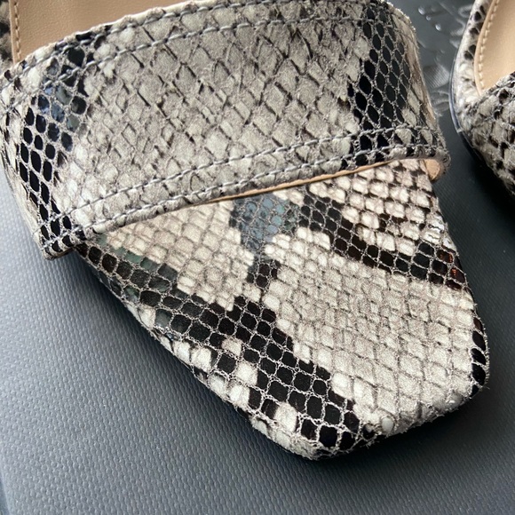 Vince Camuto Felima Sandals - Picture 12 of 13